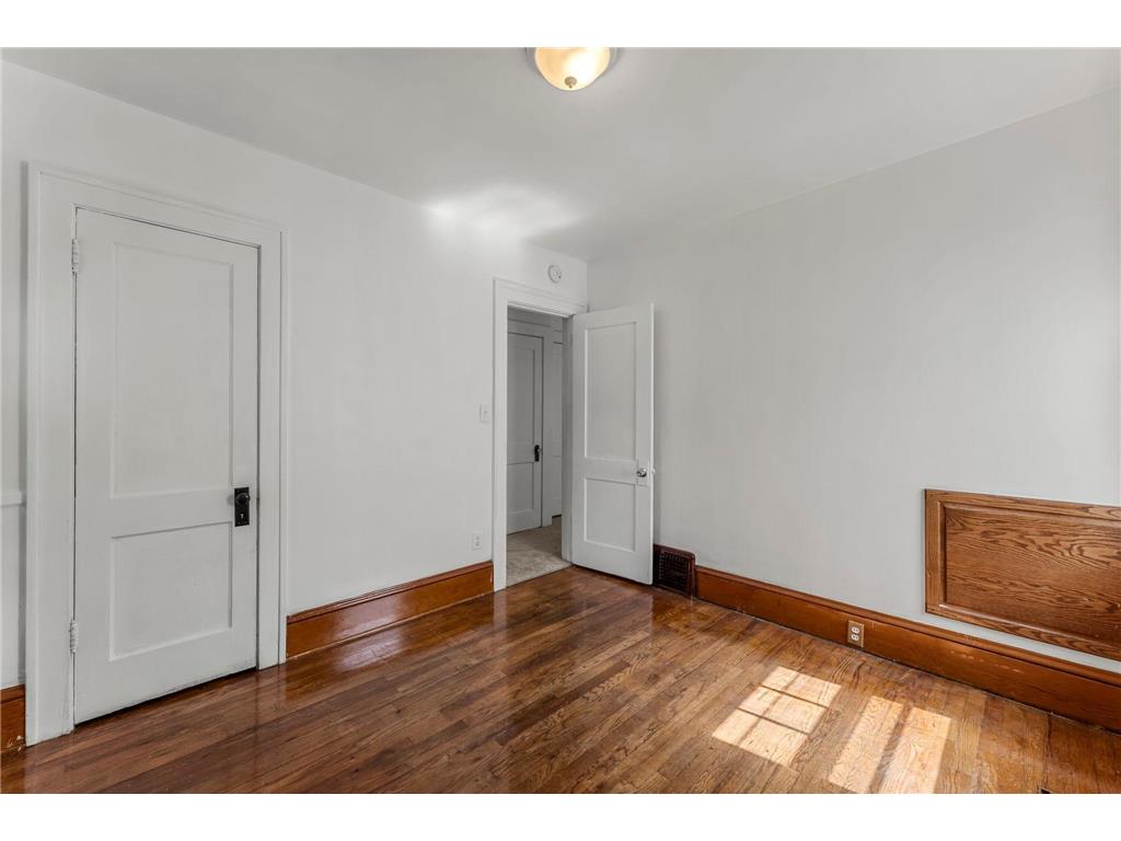 3431 Irving Avenue N Minneapolis MN 55412 7052693 image23