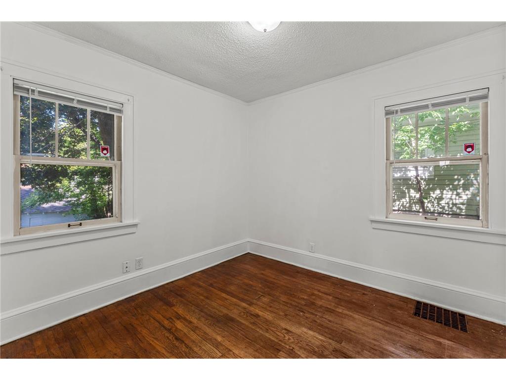3431 Irving Avenue N Minneapolis MN 55412 7052693 image24