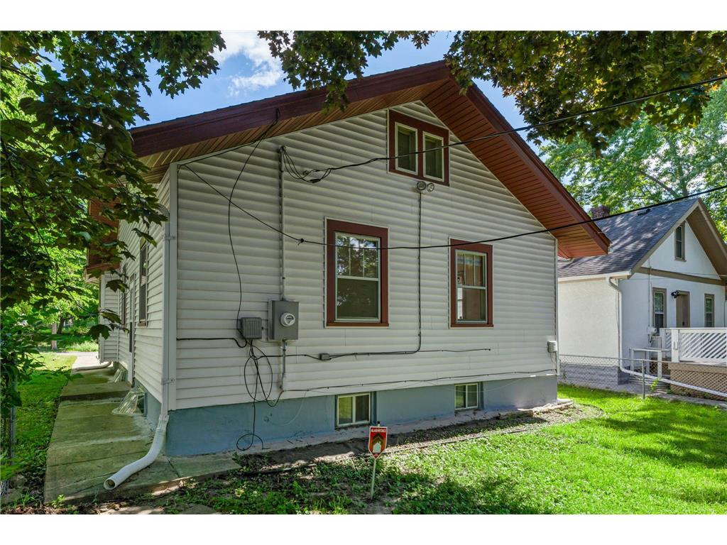 3431 Irving Avenue N Minneapolis MN 55412 7052693 image33