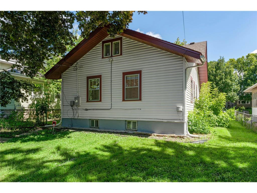 3431 Irving Avenue N Minneapolis MN 55412 7052693 image35