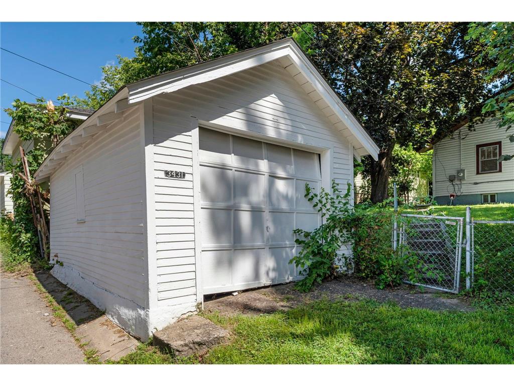 3431 Irving Avenue N Minneapolis MN 55412 7052693 image36