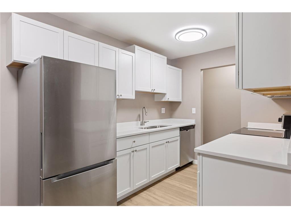 3431 Kent Street #704 Shoreview MN 55126 - Owasso 6804070 image1