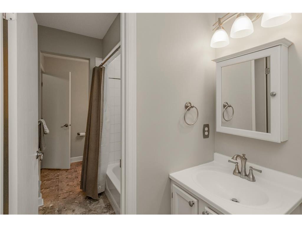 3431 Kent Street #708 Shoreview MN 55126 - Owasso 7085385 image19