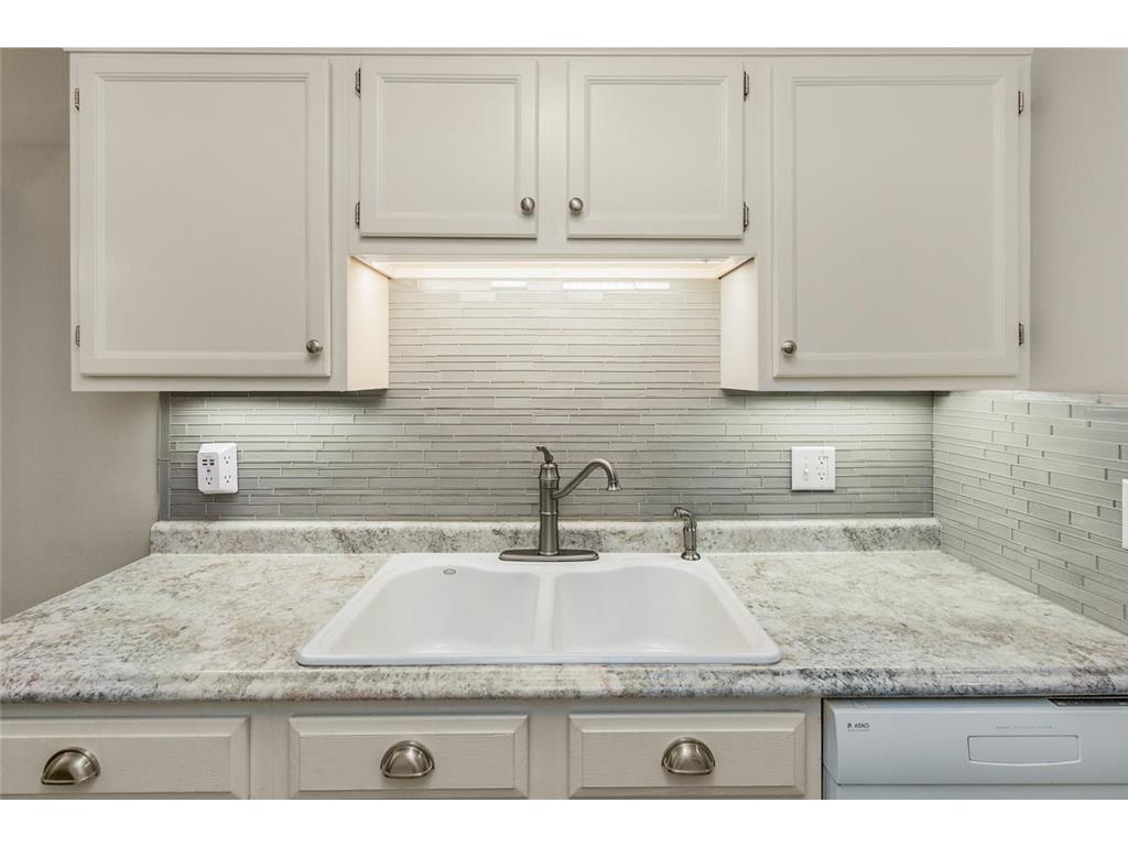 3431 Kent Street #708 Shoreview MN 55126 - Owasso 7085385 image8