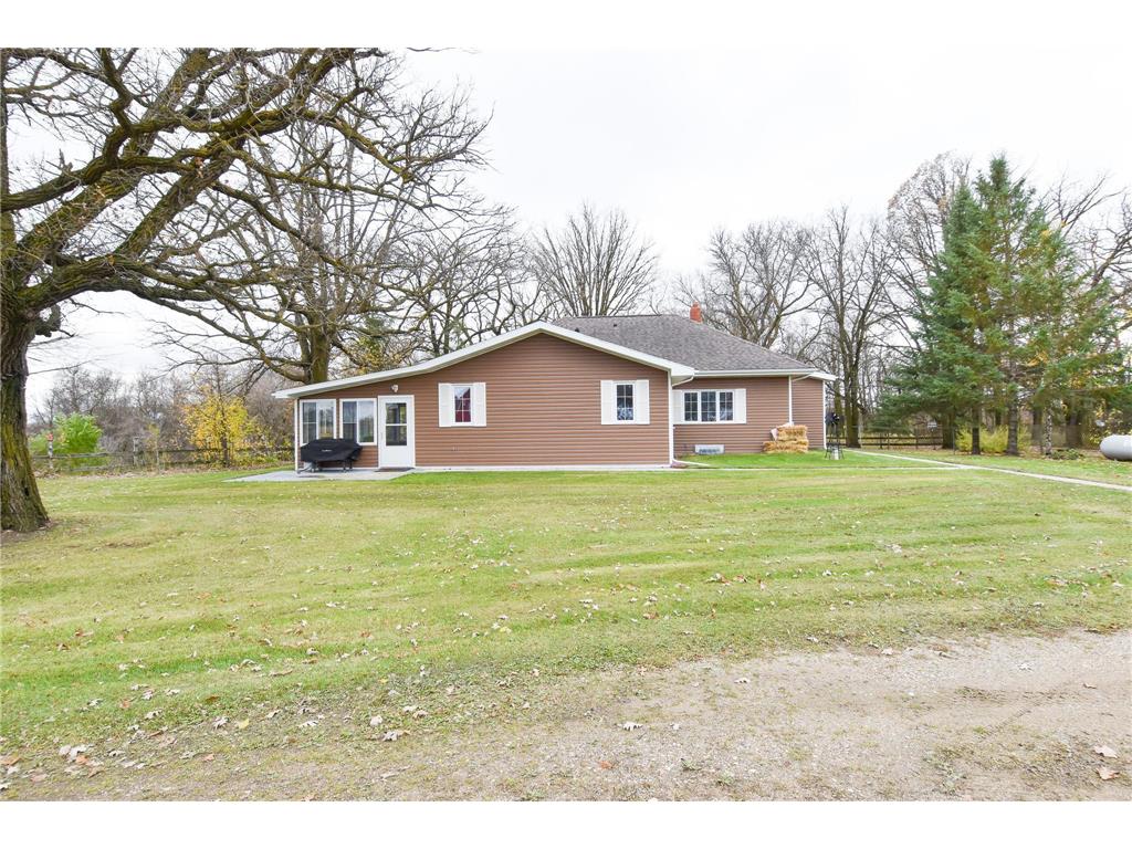 34311 150th Avenue NW Newfolden MN 56738 - Middle River 6808625 image1