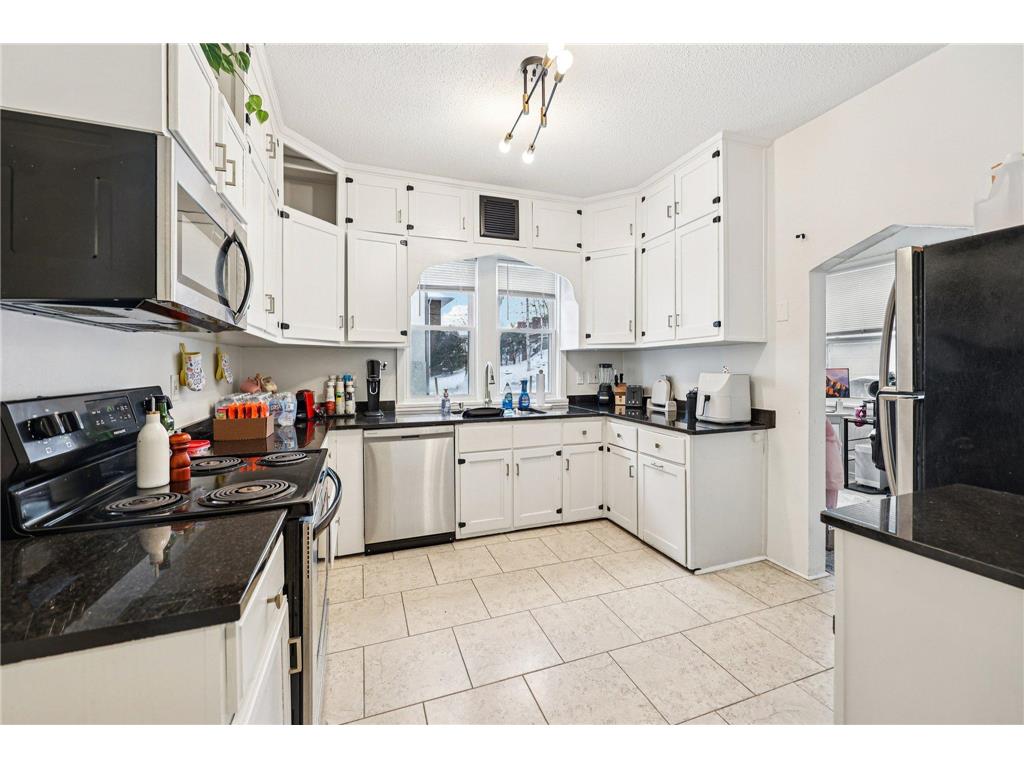 3432 Girard Avenue S Minneapolis MN 55408 6810757 image13