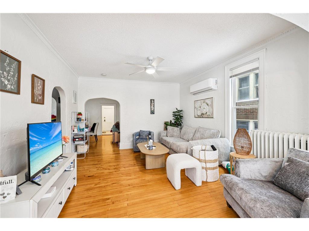 3432 Girard Avenue S Minneapolis MN 55408 6810757 image9