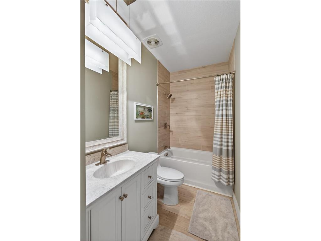 3432 Kyle Avenue N Crystal MN 55422 7088313 image16
