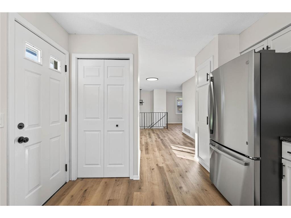 3432 Lee Avenue N Crystal MN 55422 6814712 image5