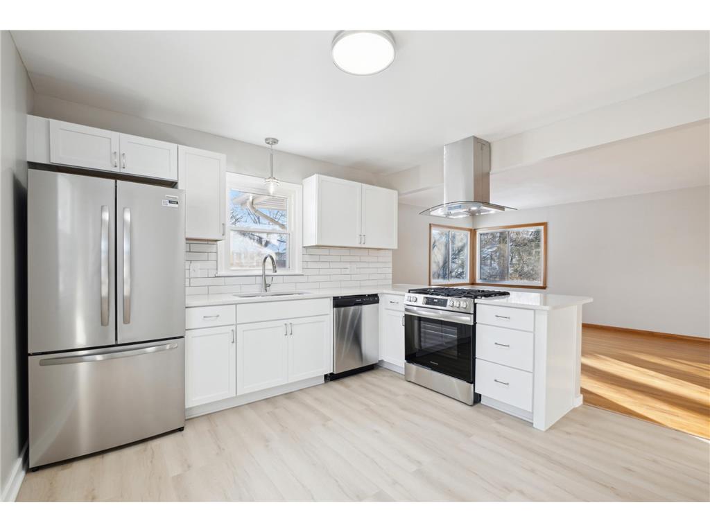 3435 Halifax Avenue N Robbinsdale MN 55422 6675173 image1