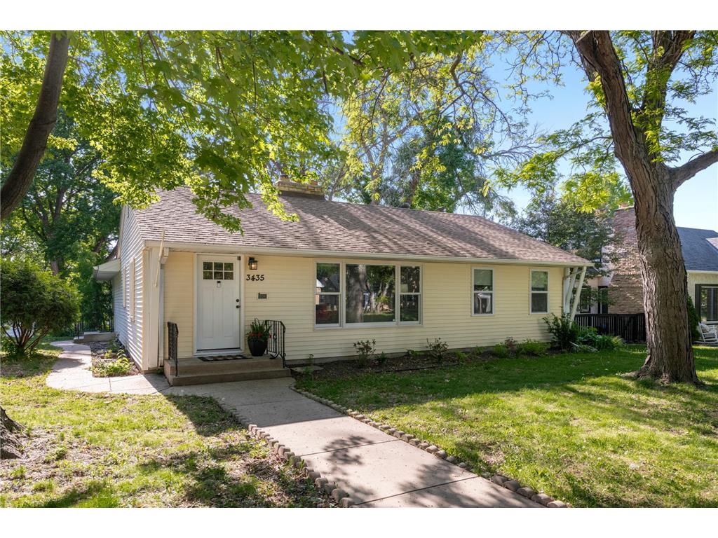 3435 Zenith Avenue N Robbinsdale MN 55422 7068692 image1