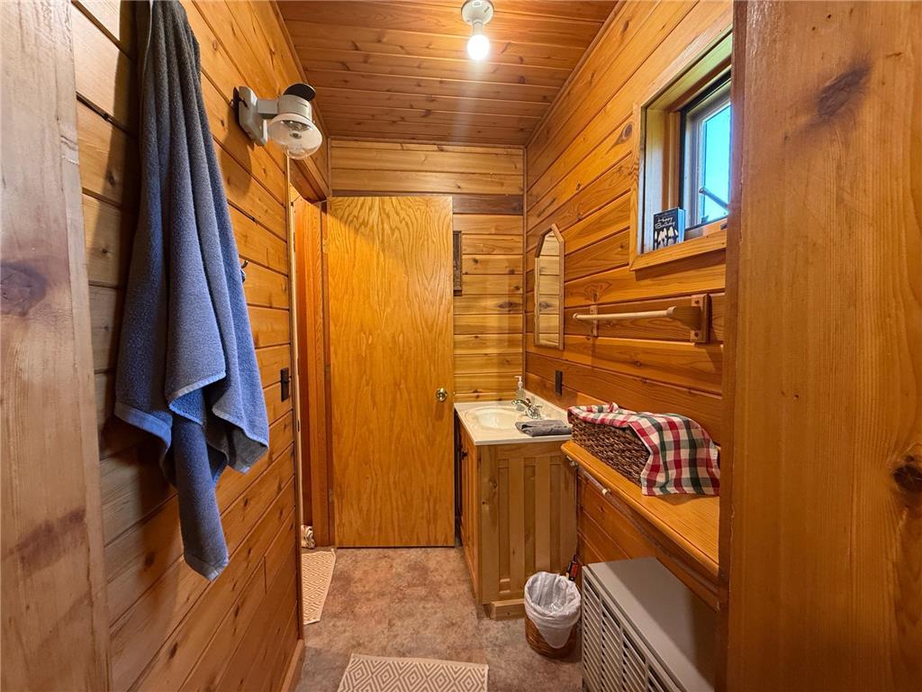 3437 Blueberry Hill Rd. Two Harbors MN 55616 6670887 image38