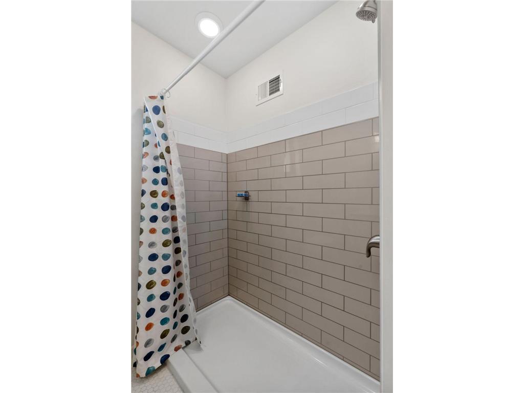 3438 Cleveland Street NE Minneapolis MN 55418 7064083 image31