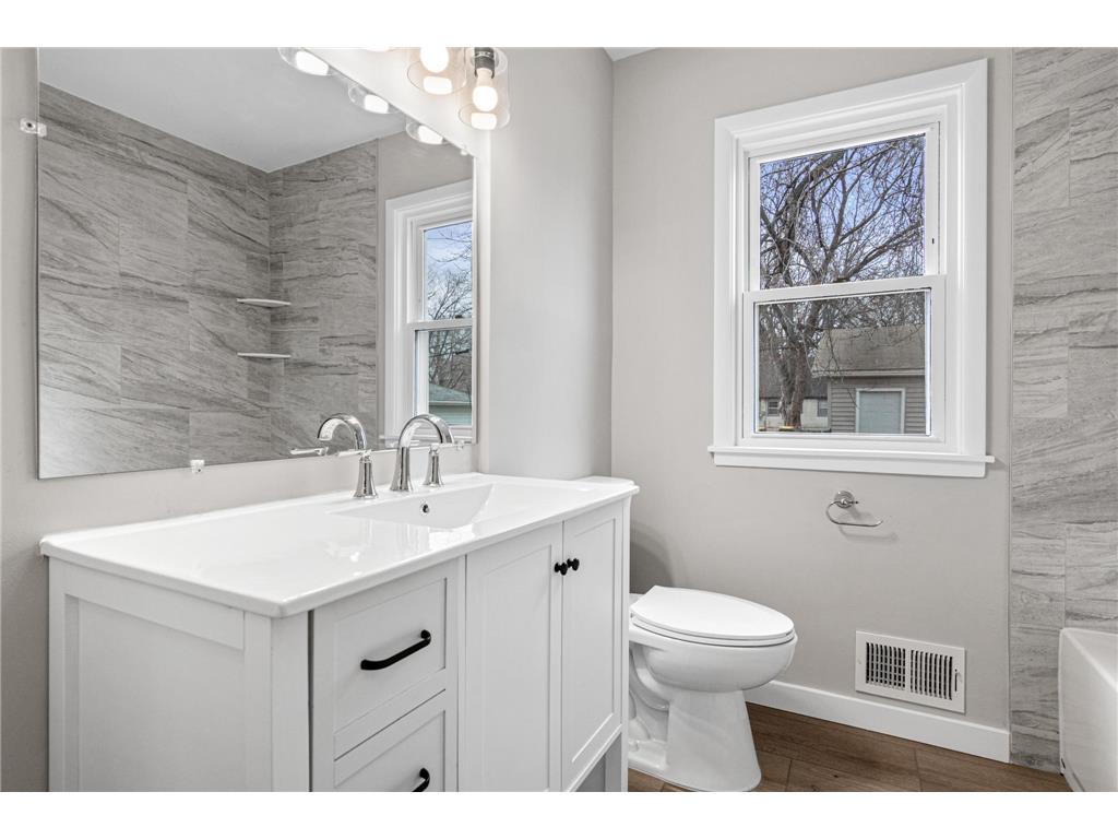 3439 Lee Avenue N Crystal MN 55422 7031145 image2