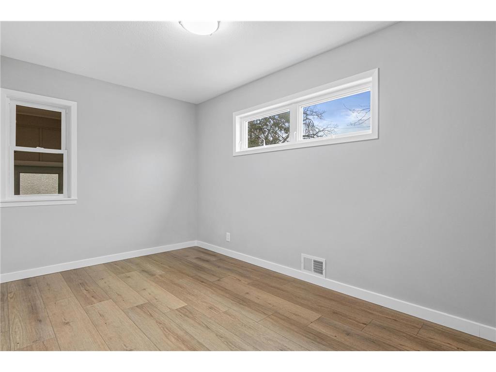 3439 Lee Avenue N Crystal MN 55422 7031145 image5