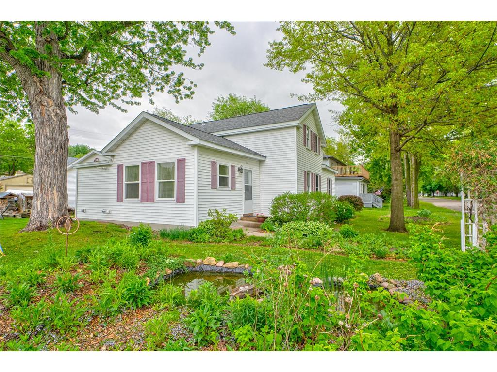 344 Elm Street N Prescott WI 54021 - St Croix River 7064542 image1