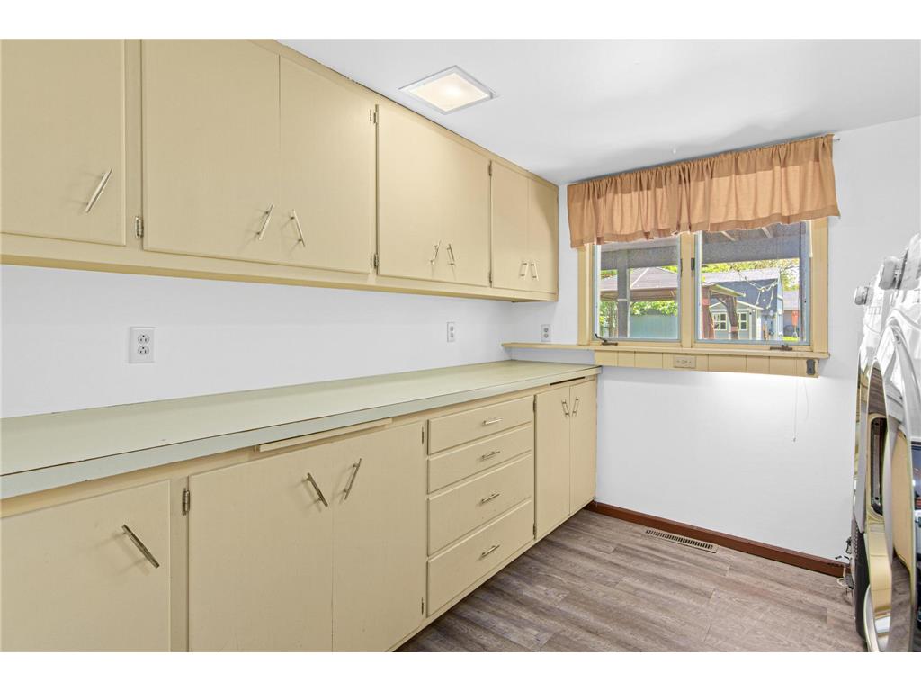 344 Thompson Avenue W West Saint Paul MN 55118 7067389 image35