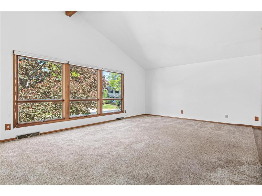 344 Thompson Avenue W West Saint Paul MN 55118 7067389 image4
