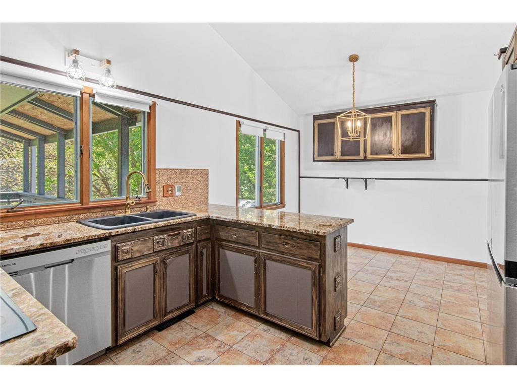 344 Thompson Avenue W West Saint Paul MN 55118 7067389 image9