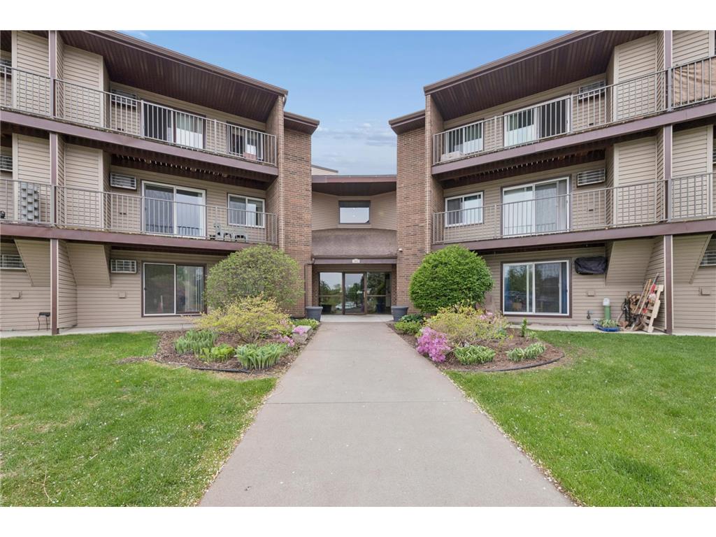 3440 Golfview Drive #121 Eagan MN 55123 7008221 image1