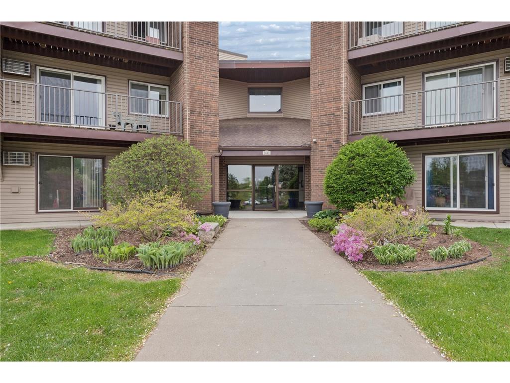 3440 Golfview Drive #121 Eagan MN 55123 7008221 image23