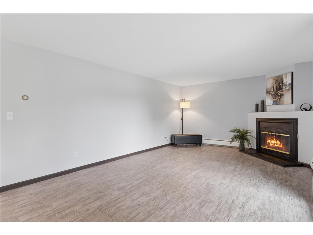 3440 Golfview Drive #121 Eagan MN 55123 7008221 image5