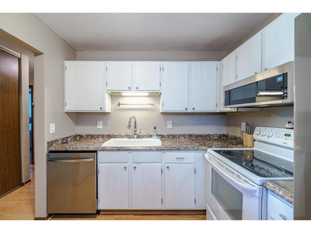 3440 Golfview Drive #315 Eagan MN 55123 7076015 image16