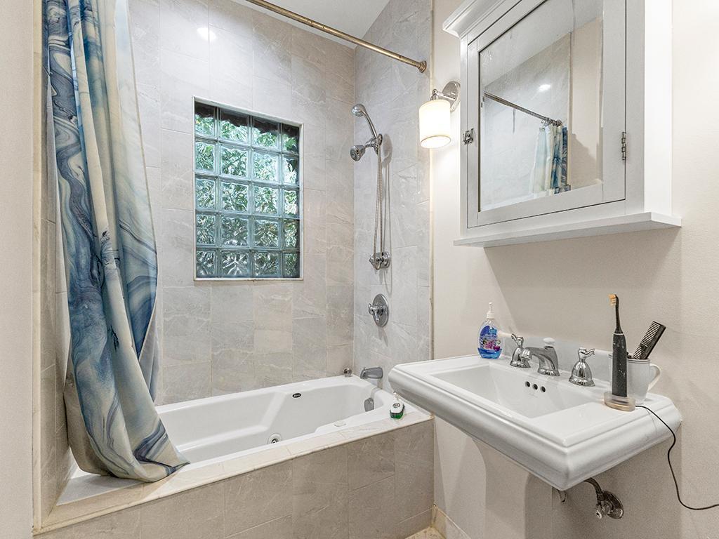 3443 Garfield Avenue Minneapolis MN 55408 7008490 image28