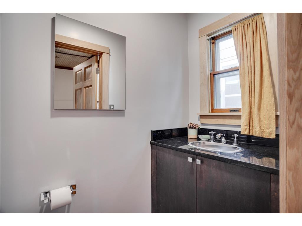 3446 Columbus Avenue Minneapolis MN 55407 7051832 image22
