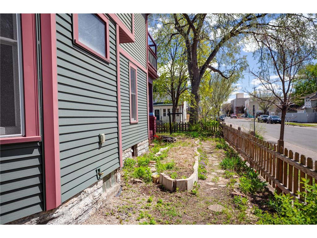 3446 Columbus Avenue Minneapolis MN 55407 7051832 image56