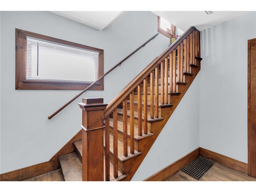 3446 Dupont Avenue N Minneapolis MN 55412 7079780 image16