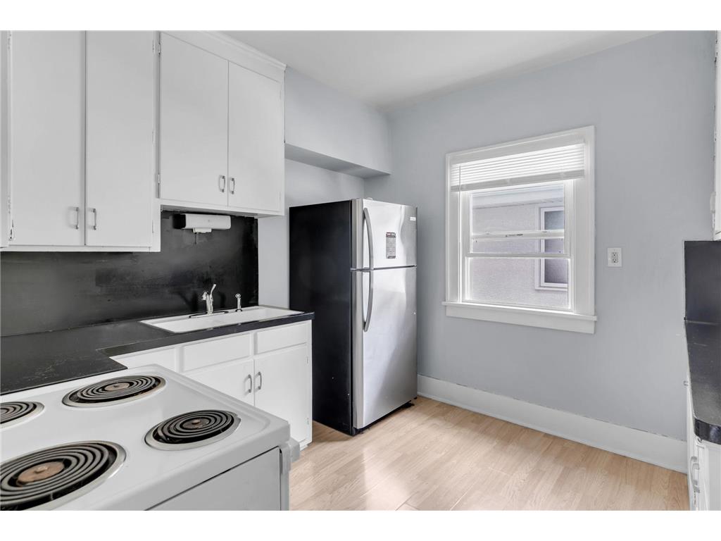 3446 Dupont Avenue N Minneapolis MN 55412 7079780 image7