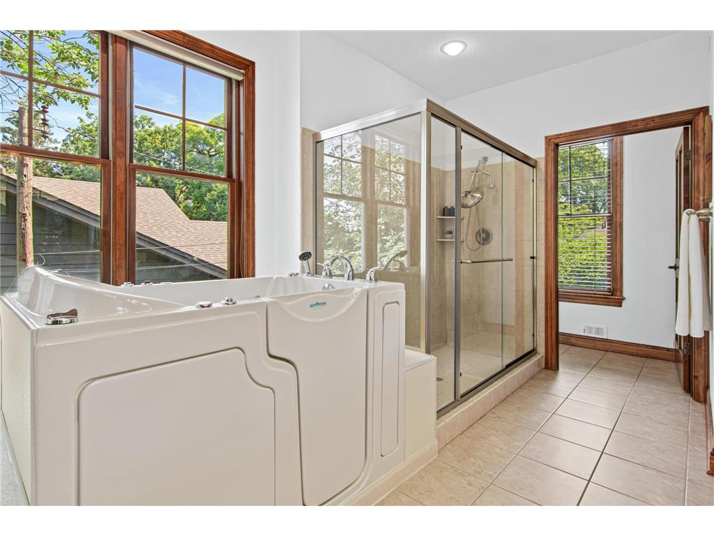 3447 Siems Court Arden Hills MN 55112 - Johanna 7076446 image11