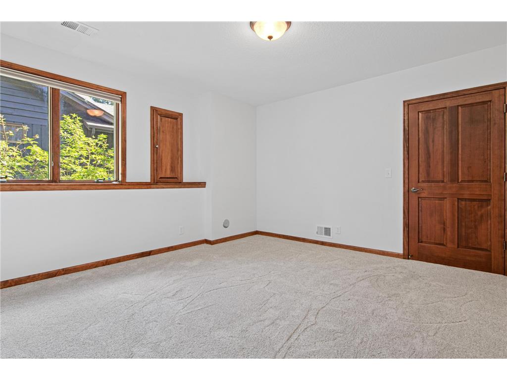 3447 Siems Court Arden Hills MN 55112 - Johanna 7076446 image16
