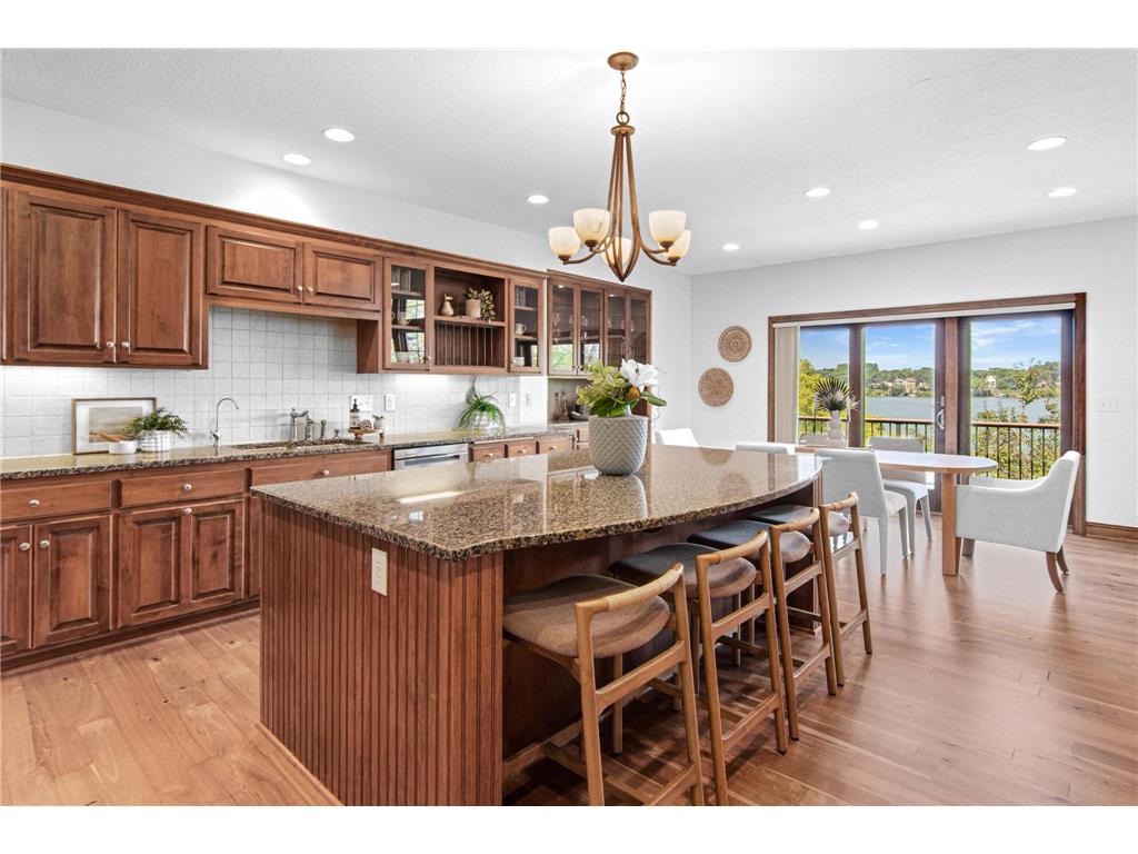 3447 Siems Court Arden Hills MN 55112 - Johanna 7076446 image7