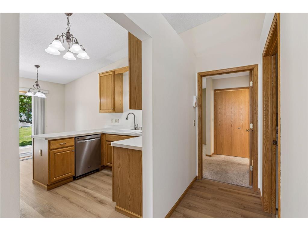 3447 Valento Circle Vadnais Heights MN 55127 7010872 image21