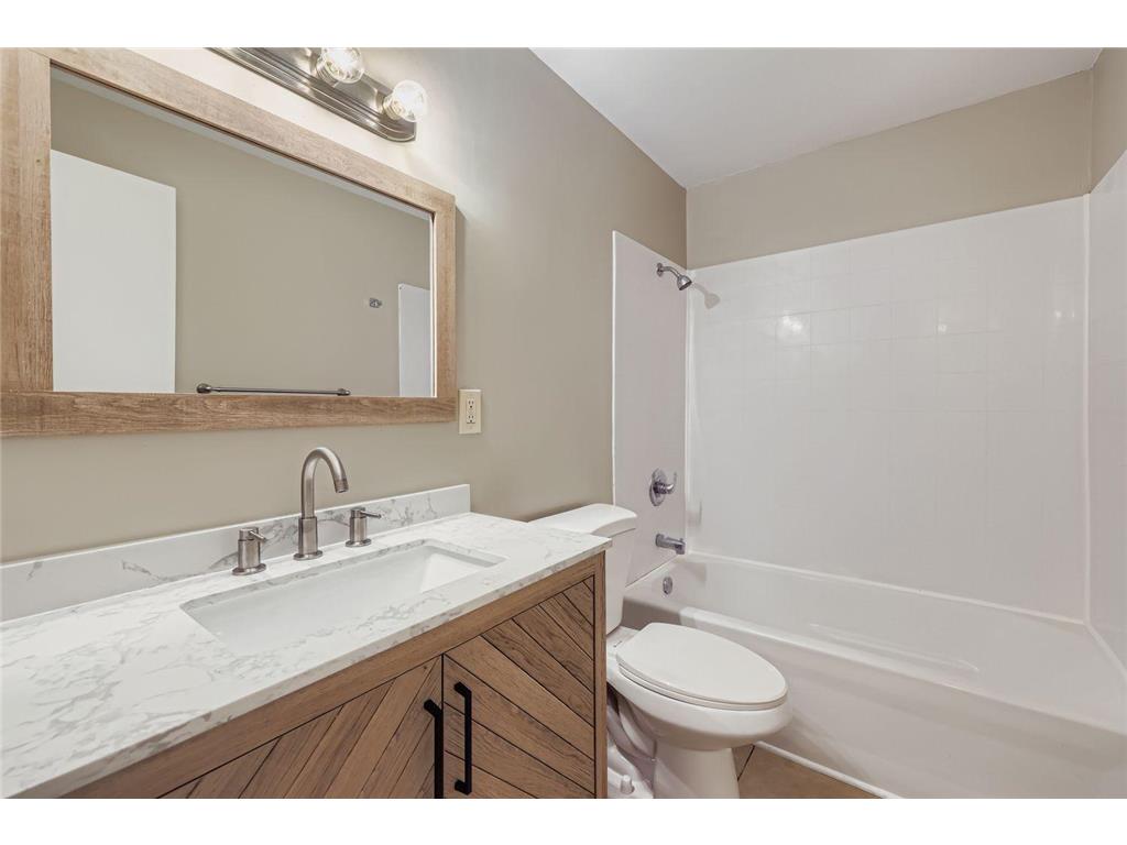 3448 Grimes Avenue N Robbinsdale MN 55422 7006000 image15