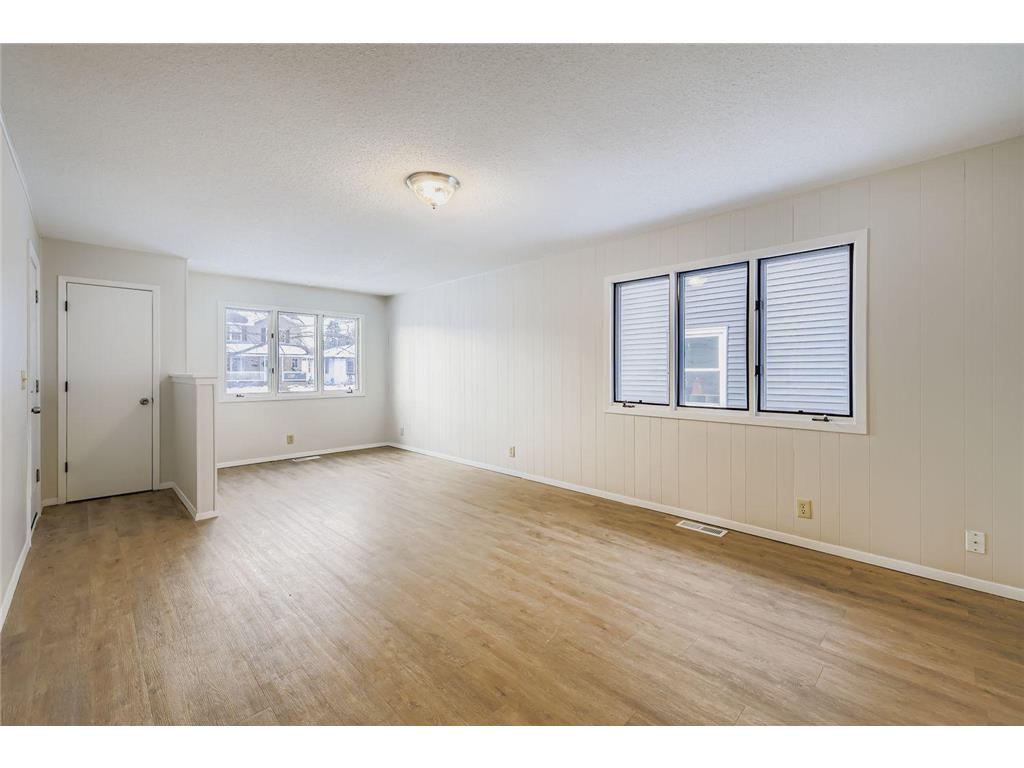 3448 Grimes Avenue N Robbinsdale MN 55422 7006000 image4