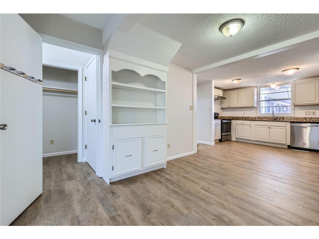 3448 Grimes Avenue N Robbinsdale MN 55422 7006000 image7