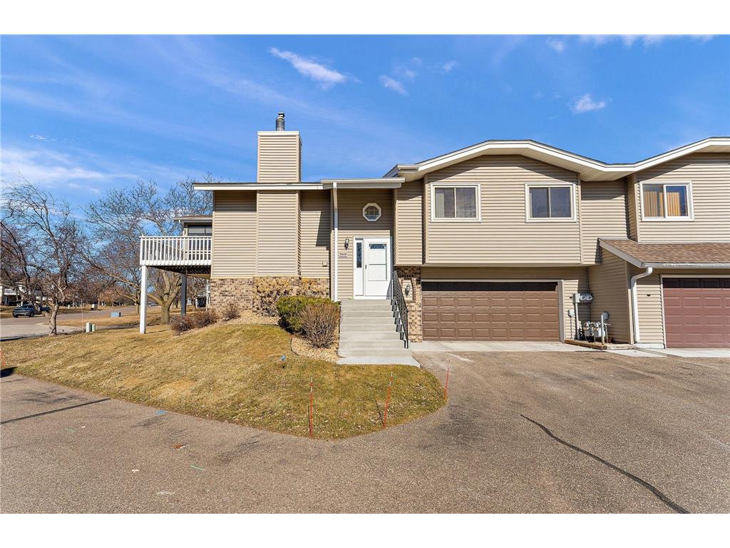 3449 Juliet Drive, Woodbury, MN, 55125 | MLS: 6474525 | Edina Realty