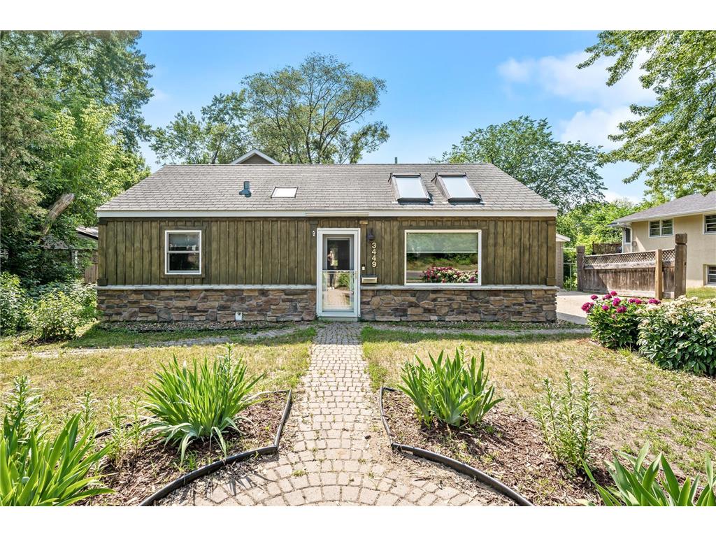 3449 Perry Avenue N, Crystal, MN 55422 MLS 6387443 Edina Realty