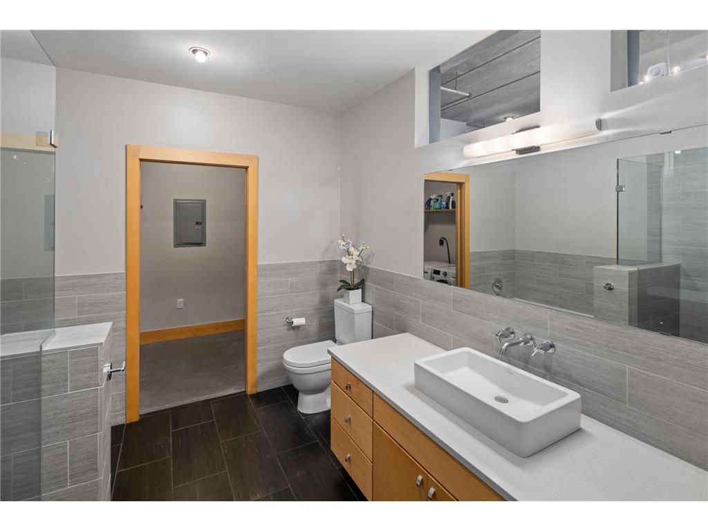 345 6th Avenue N #102 Minneapolis MN 55401 7075279 image32