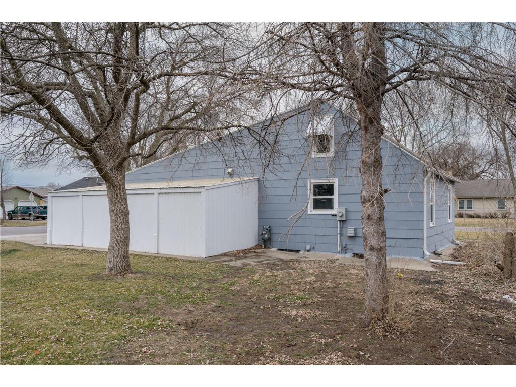 345 N 4th Street, Le Sueur, MN, 56058 MLS 6510255 Edina Realty