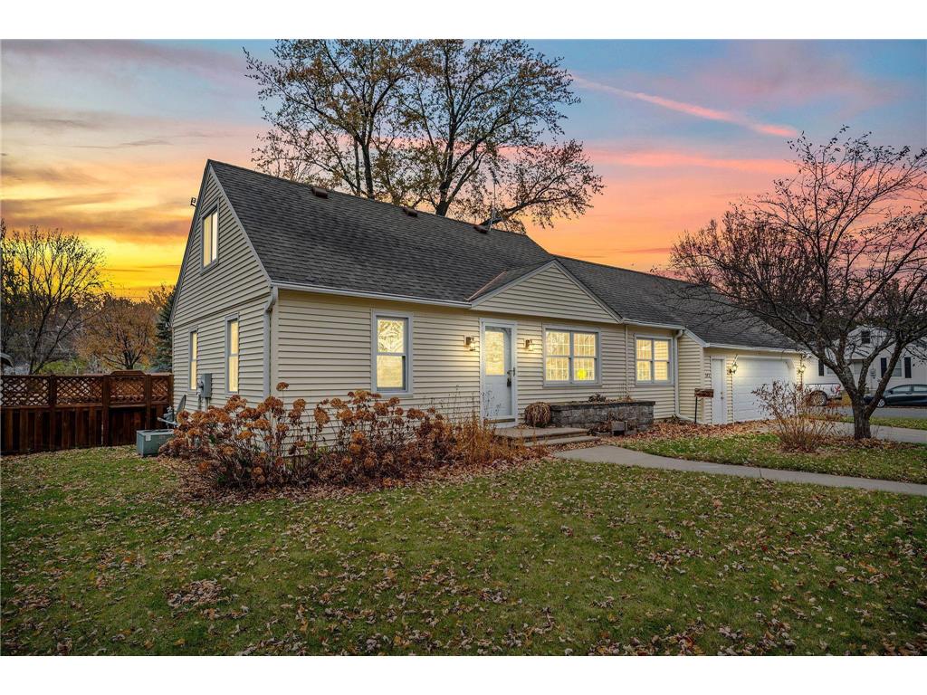 345 N 8th Street River Falls WI 54022 6424815 image1