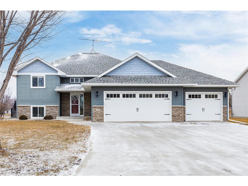 345 Ottawa Avenue SE Hutchinson MN 55350 6480367 image1