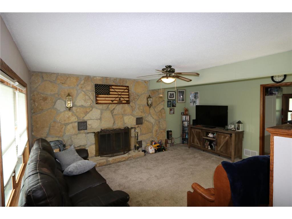 345 Walnut Lane Apple Valley MN 55124 7100419 image3