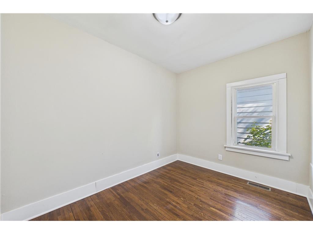 3450 Emerson Avenue N Minneapolis MN 55412 7068046 image11