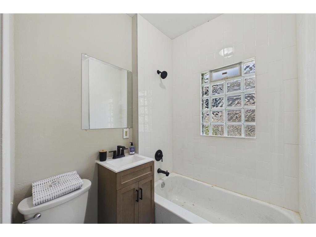 3450 Emerson Avenue N Minneapolis MN 55412 7068046 image14