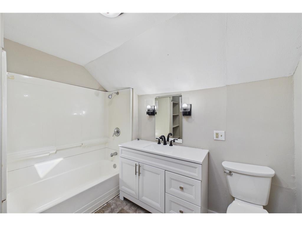 3450 Emerson Avenue N Minneapolis MN 55412 7068046 image15