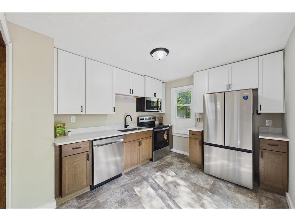 3450 Emerson Avenue N Minneapolis MN 55412 7068046 image6